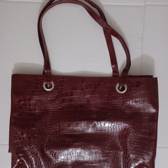 WOMEN'S BURGUNDY ALLIGATOR PRINT TOTE HANDBAG - Picture 13 of 15